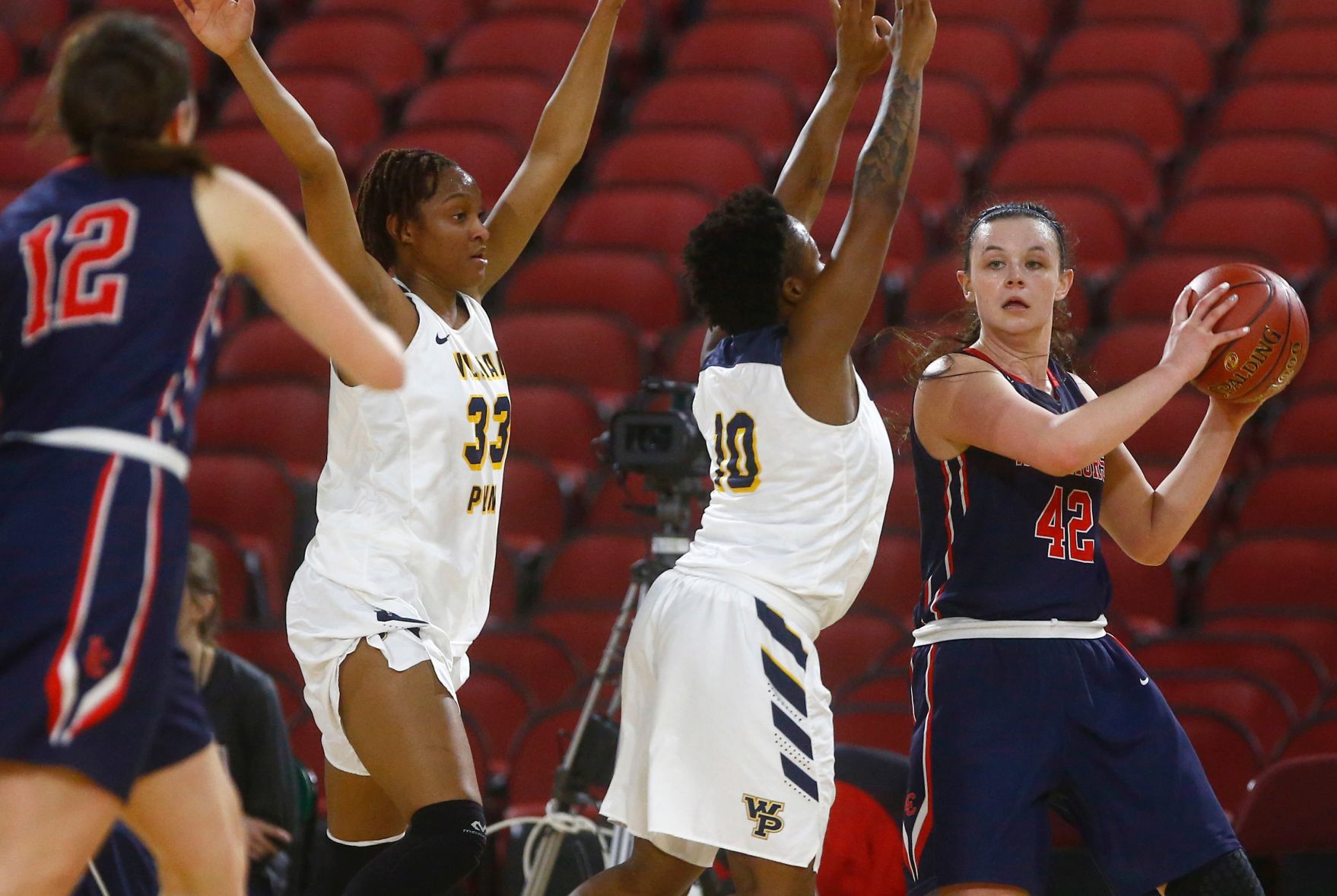 Lewis-Clark State upsets William Penn, 64-58